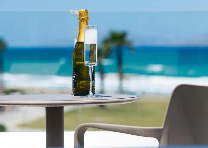 Hotell The Aeolos 4*